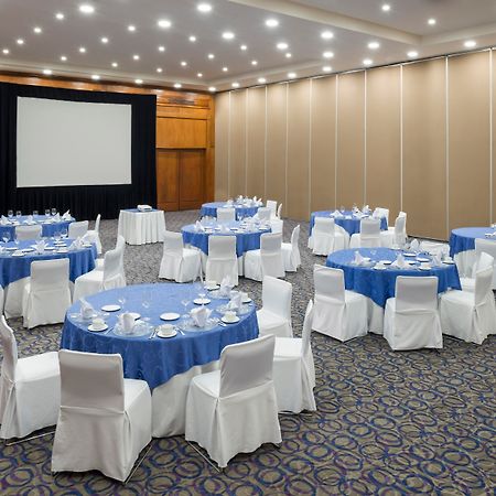 卡米诺雷亚尔瓜达拉哈拉酒店 萨波潘 外观 照片 Ballroom